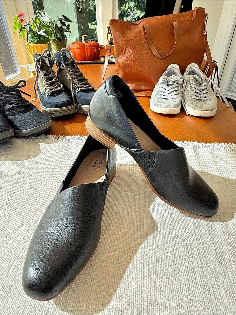 Clarks Juliet Palm Black Flats Size US 8 M